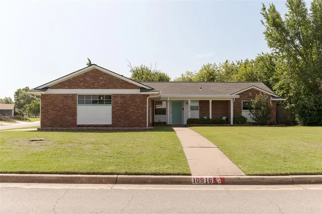 Front exterior — 10916 N Linn Avenue, Oklahoma City, OK 73120