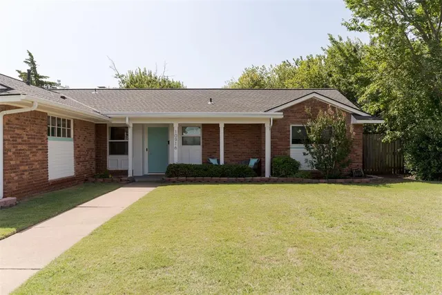 Photo 2 — 10916 N Linn Avenue, Oklahoma City, OK 73120