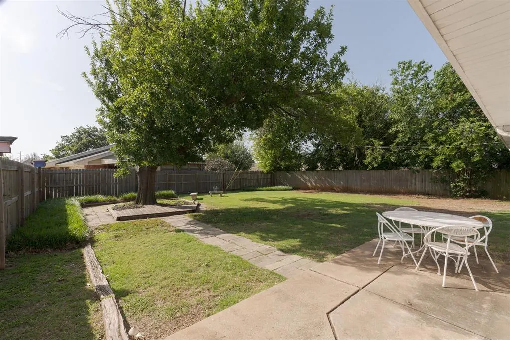 Photo 44 — 10916 N Linn Avenue, Oklahoma City, OK 73120