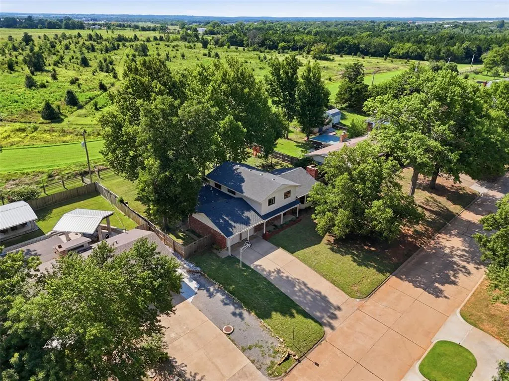 Photo 4 — 1124 N Lincoln Street, Stillwater, OK 74075