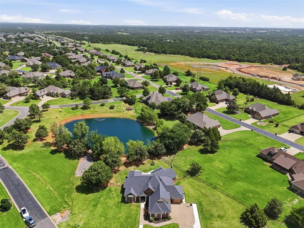 Photo 38 — 8321 Venezia Lane, Edmond, OK 73034