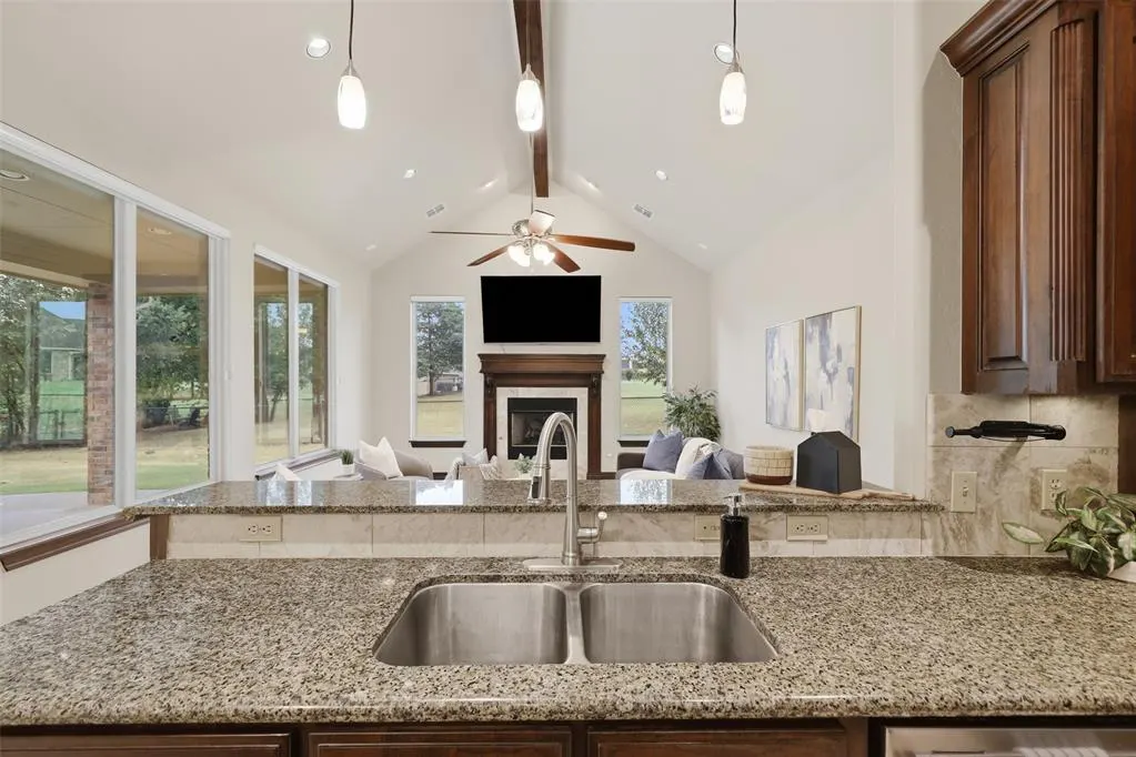 Photo 13 — 8321 Venezia Lane, Edmond, OK 73034