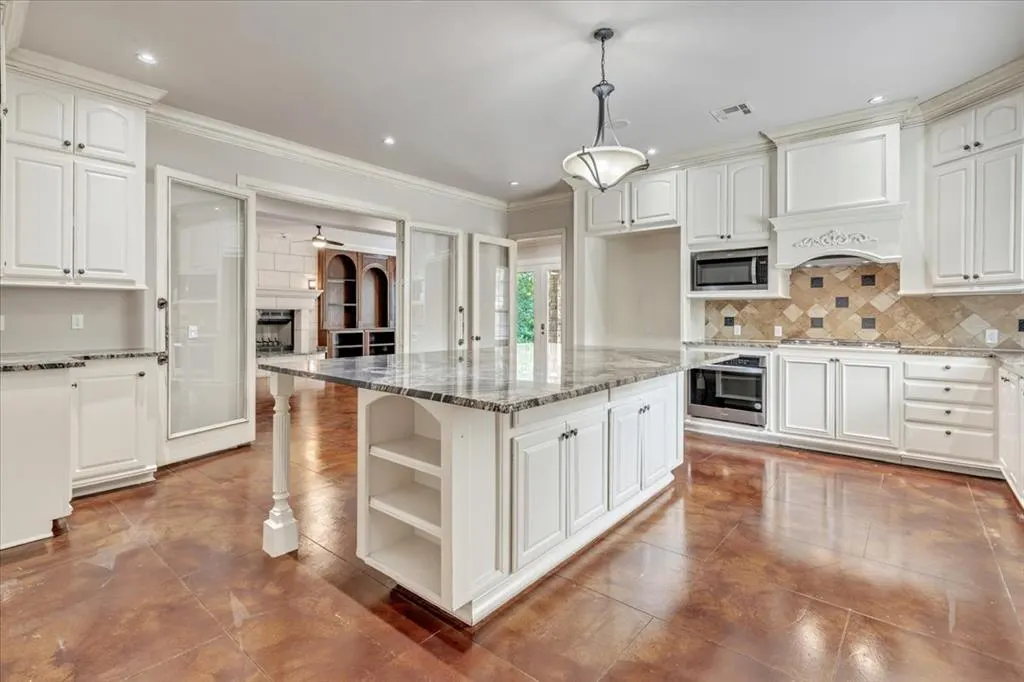 Photo 16 — 14000 Edmond Lake Drive, Jones, OK 73049