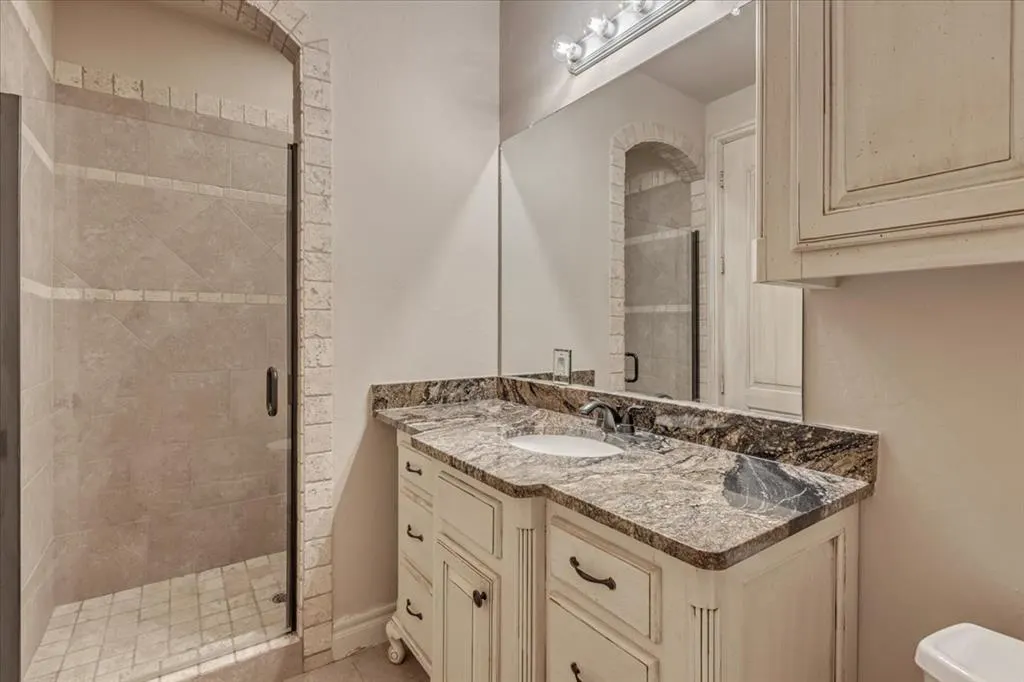 Photo 25 — 14000 Edmond Lake Drive, Jones, OK 73049