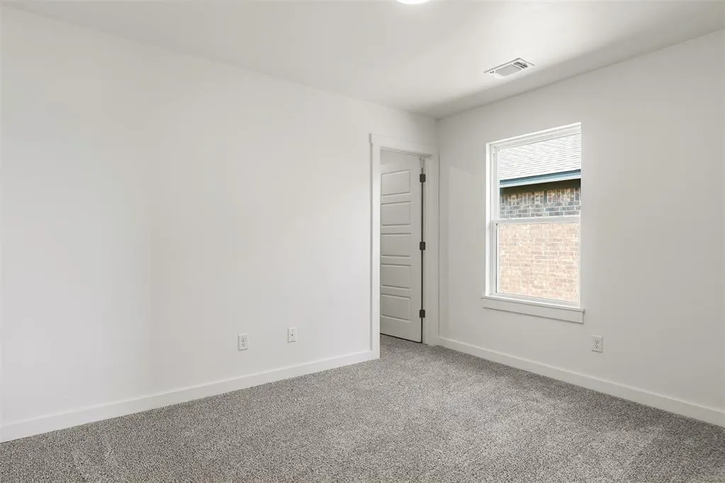Photo 16 — 16212 Wolf Creek Way, Oklahoma City, OK 73170