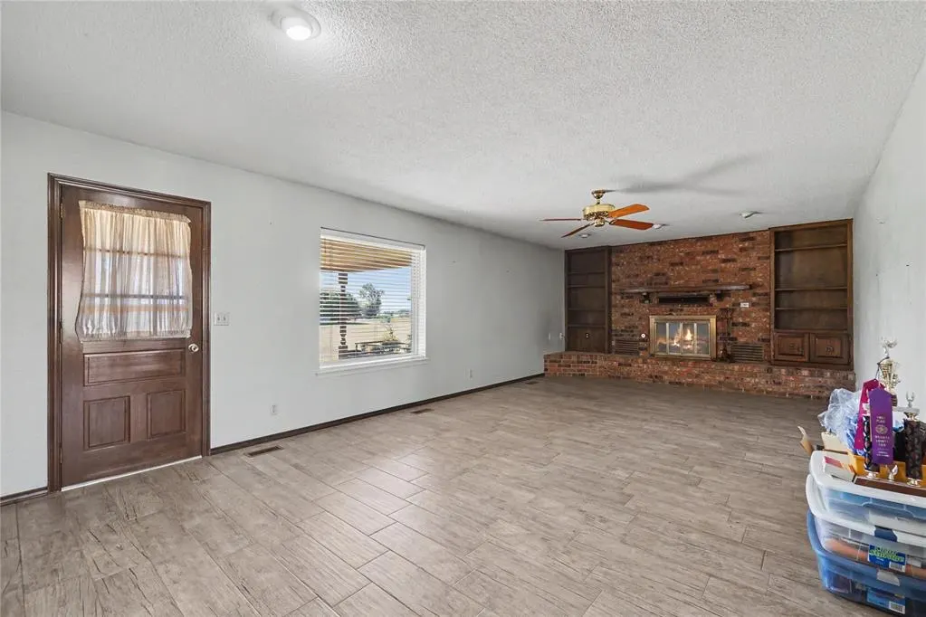 Photo 8 — 123 W Quail Drive, Cordell, OK 73632