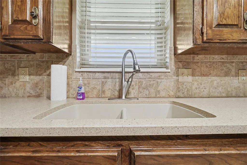 Photo 18 — 123 W Quail Drive, Cordell, OK 73632