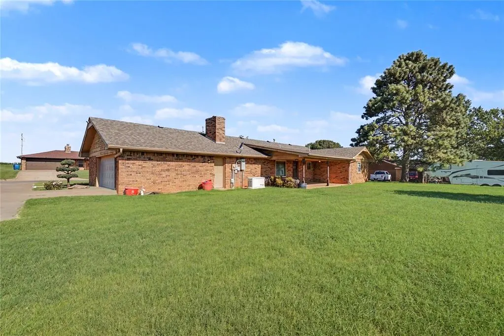 Photo 38 — 123 W Quail Drive, Cordell, OK 73632