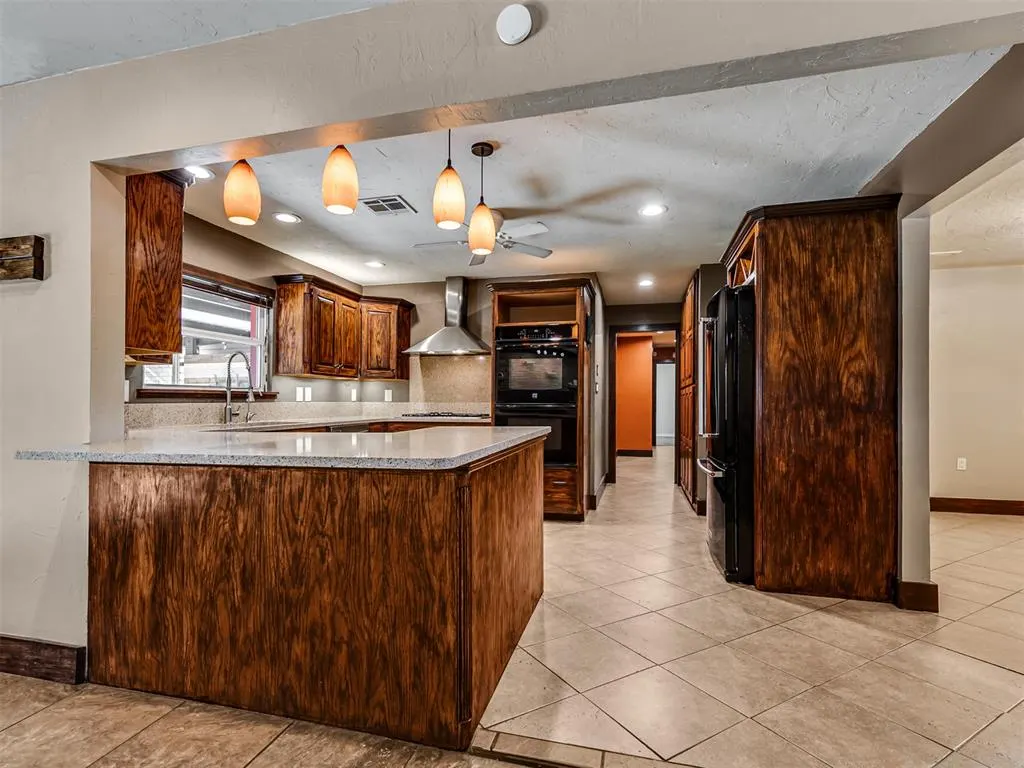 Photo 12 — 1625 N Union Avenue, Shawnee, OK 74804
