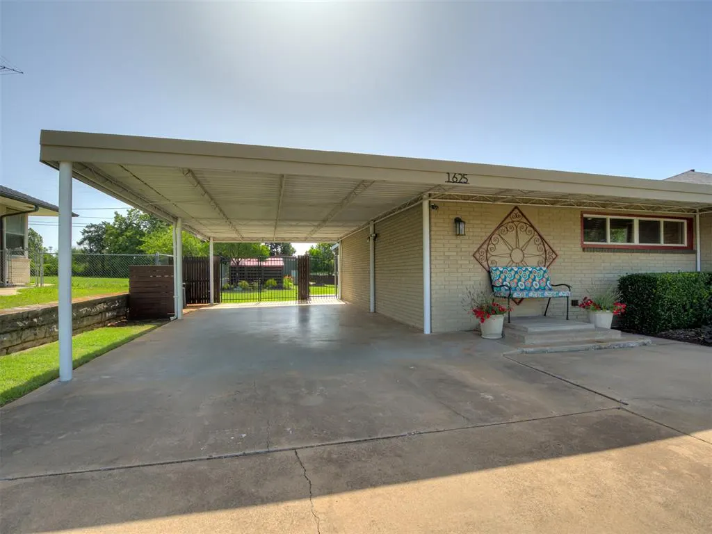 Photo 5 — 1625 N Union Avenue, Shawnee, OK 74804