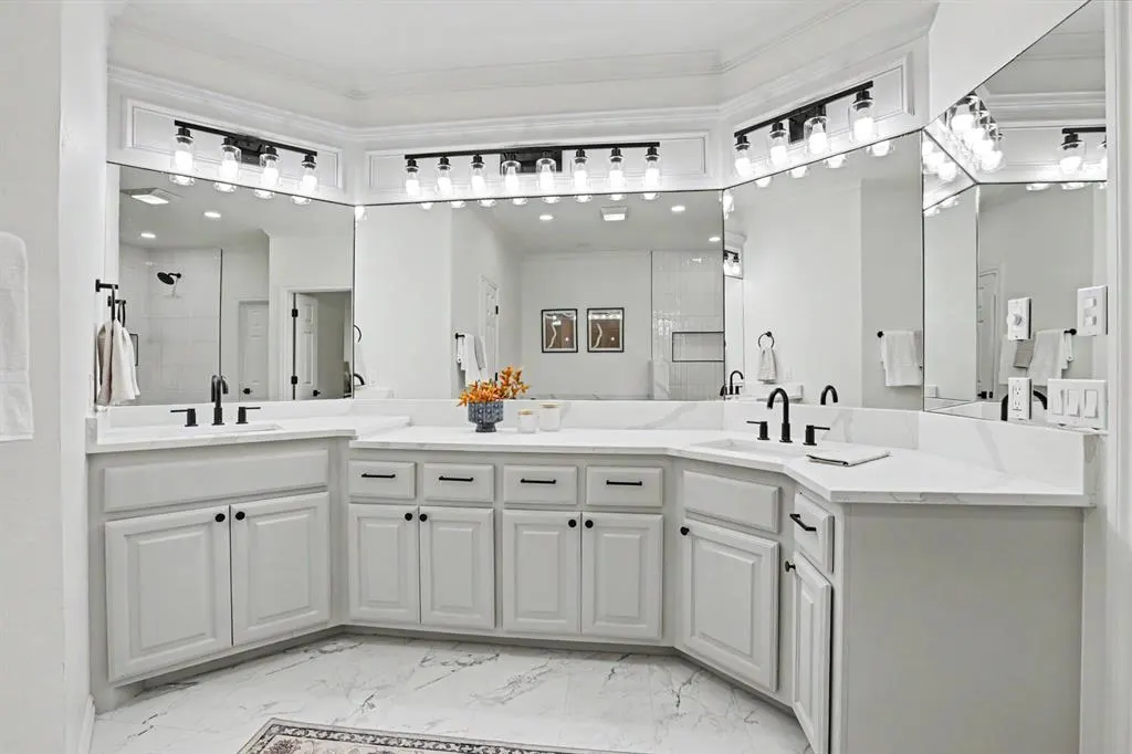 Photo 11 — 3808 Woodshadow Road, Edmond, OK 73003