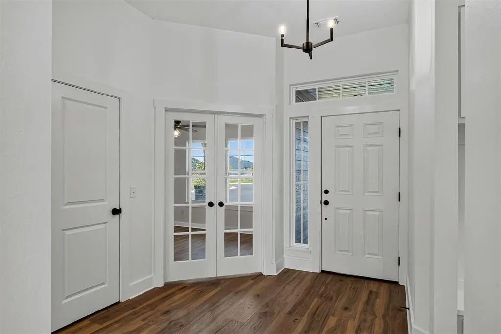 Photo 4 — 1424 SW 159th Street, Moore, OK 73170