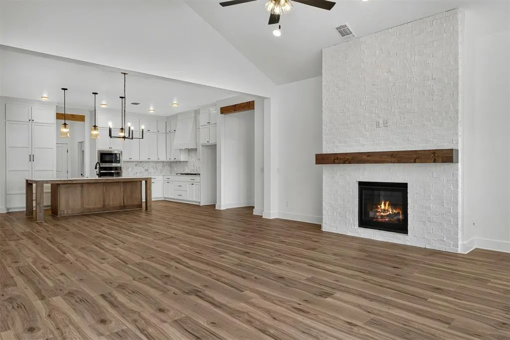 Photo 14 — 1424 SW 159th Street, Moore, OK 73170