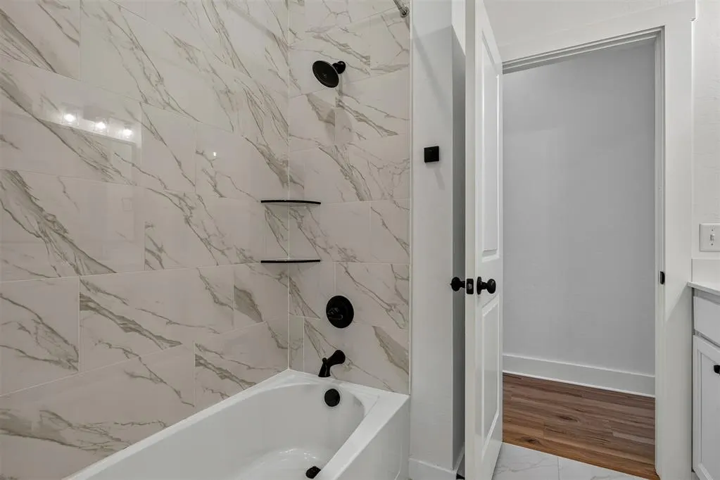 Photo 20 — 1424 SW 159th Street, Moore, OK 73170