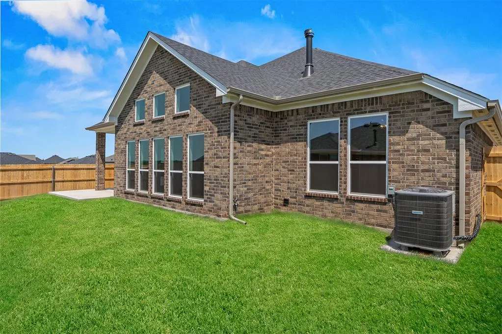 Photo 33 — 1424 SW 159th Street, Moore, OK 73170