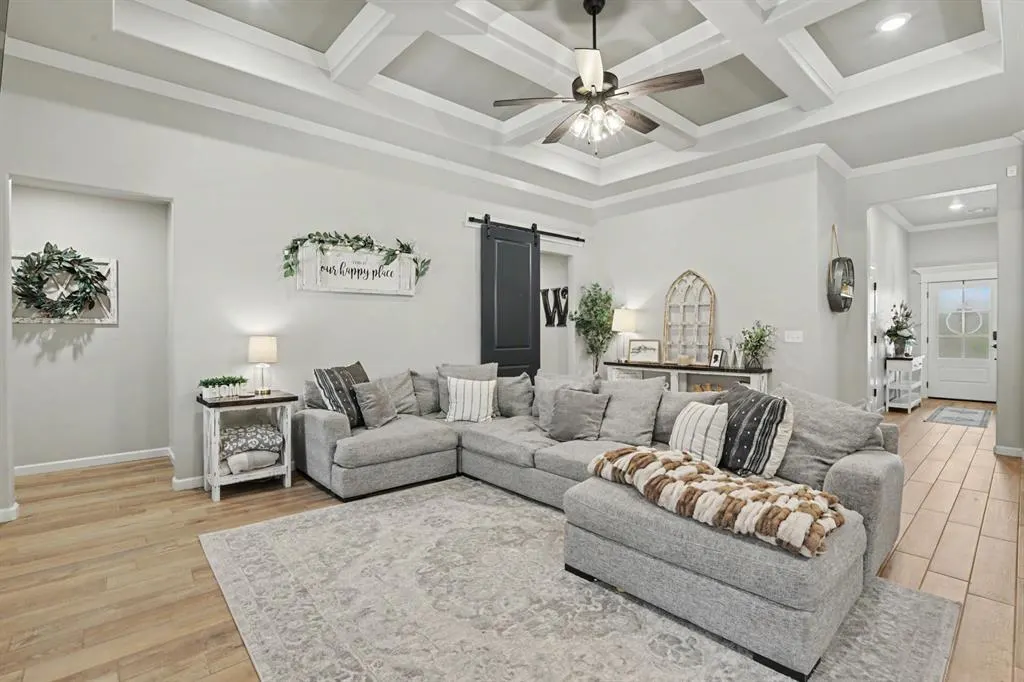 Photo 2 — 8201 Lambert Way, Edmond, OK 73034
