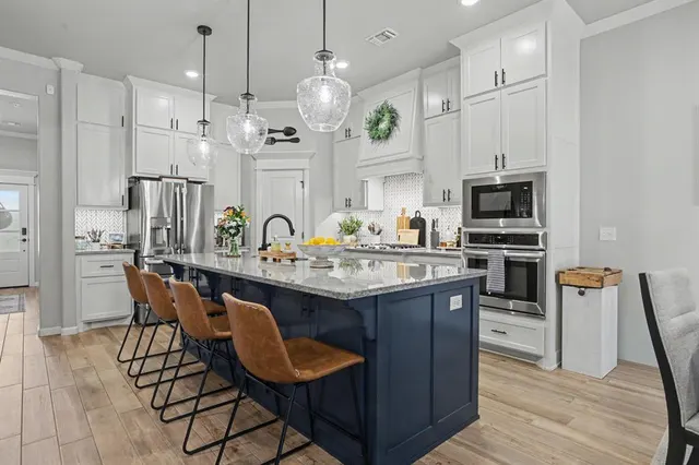 Photo 5 — 8201 Lambert Way, Edmond, OK 73034