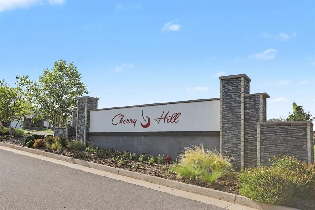 Photo 25 — 8201 Lambert Way, Edmond, OK 73034