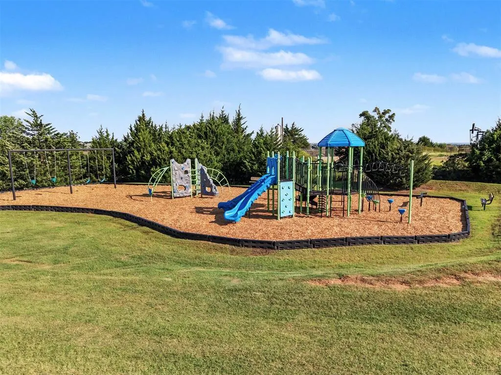 Photo 26 — 8201 Lambert Way, Edmond, OK 73034
