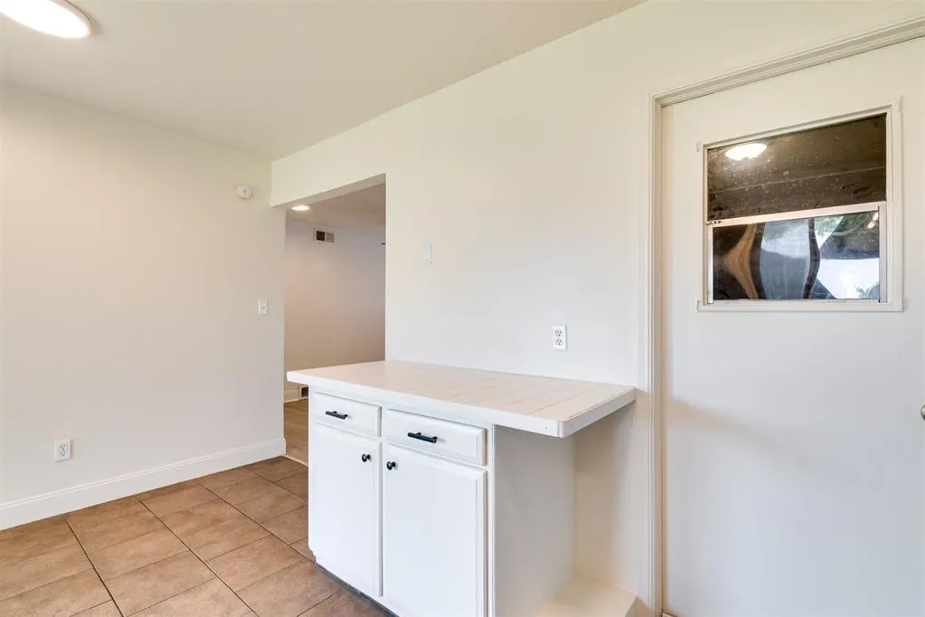 Photo 14 — 3025 SW 71st Street, Oklahoma City, OK 73159