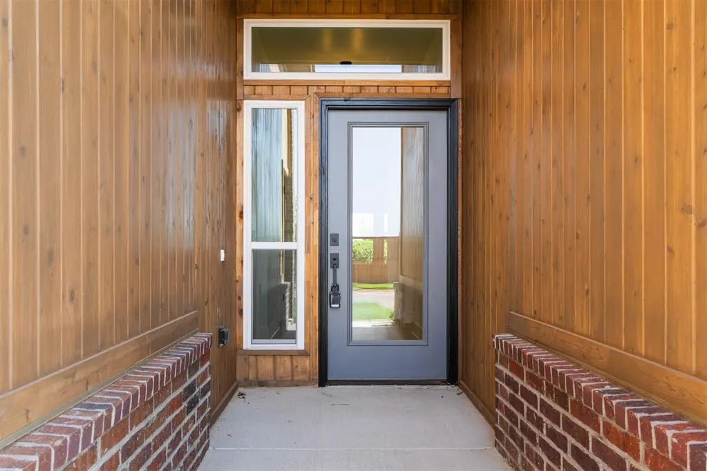Photo 3 — 1313 SW 157th Street, Moore, OK 73170