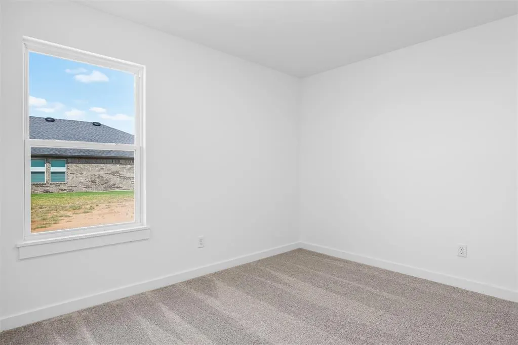 Photo 17 — 1313 SW 157th Street, Moore, OK 73170