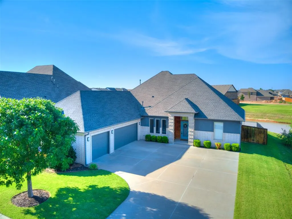 Front exterior — 4326 Frontier Trail, Norman, OK 73072