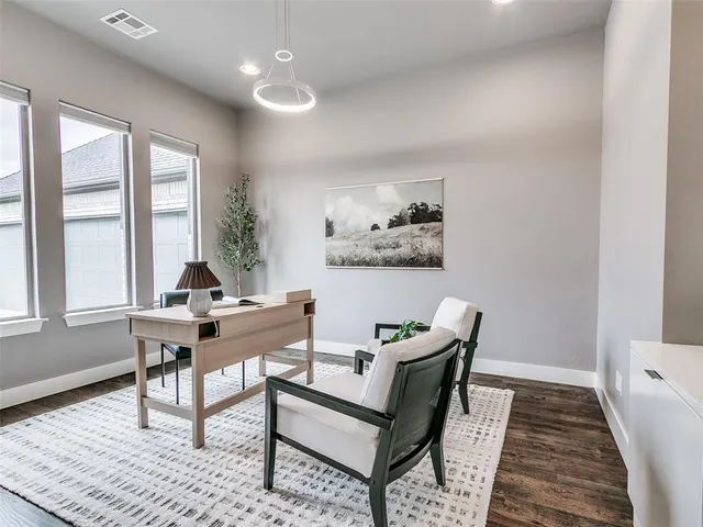 Photo 7 — 4326 Frontier Trail, Norman, OK 73072