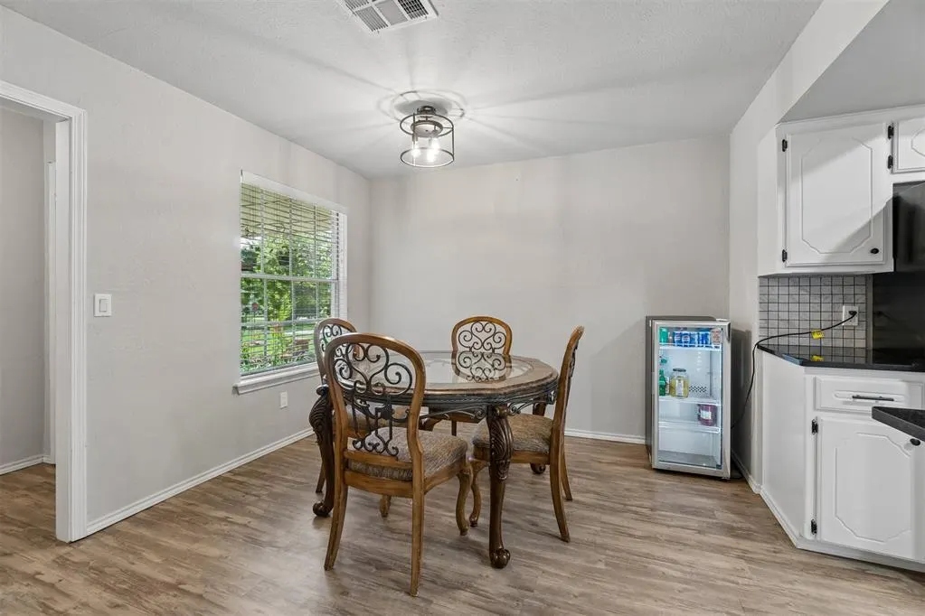 Photo 6 — 9912 S Country Club Drive, Oklahoma City, OK 73159