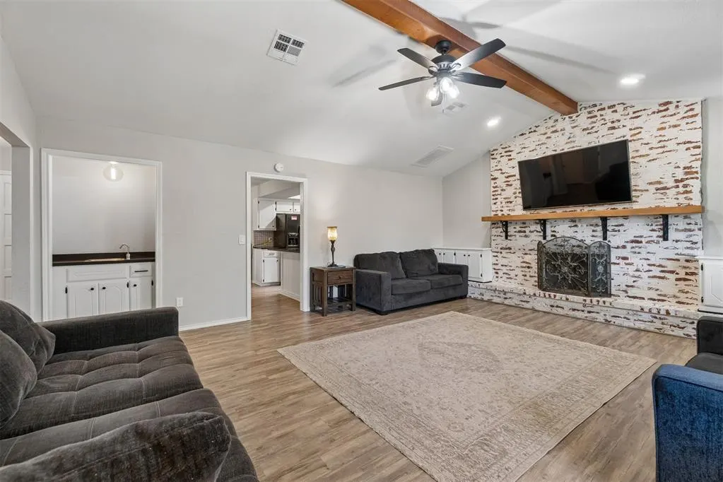 Photo 17 — 9912 S Country Club Drive, Oklahoma City, OK 73159