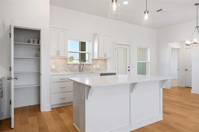 Photo 8 — 1329 SW 157th Street, Moore, OK 73170