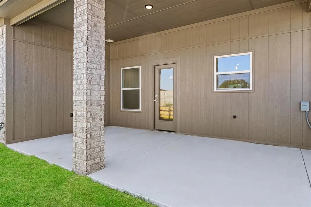 Photo 27 — 1329 SW 157th Street, Moore, OK 73170