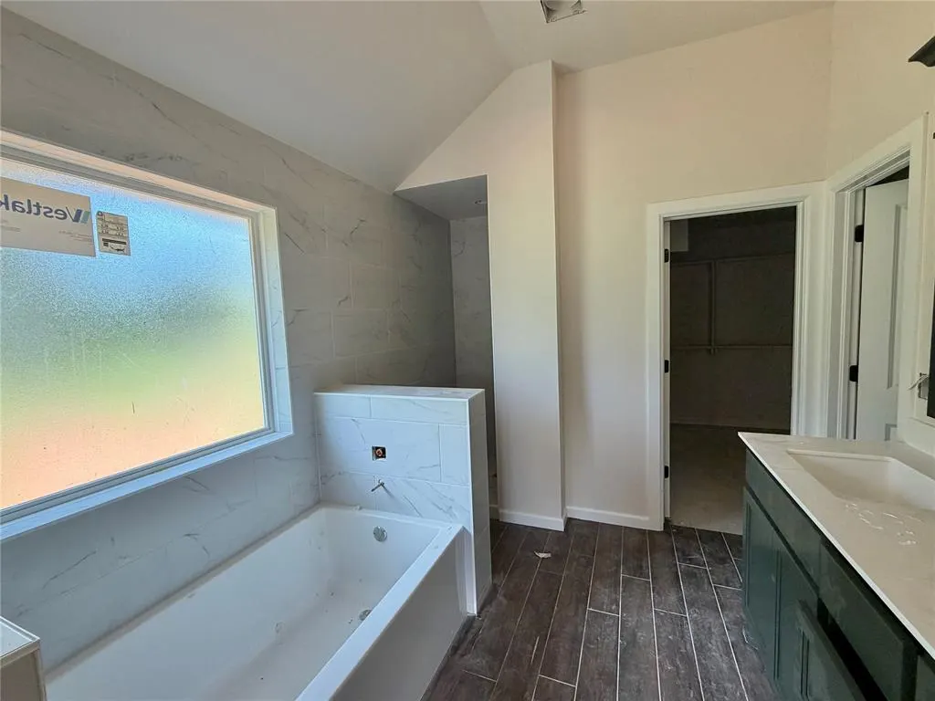 Photo 3 — 1810 Inglenook Drive, Norman, OK 73071