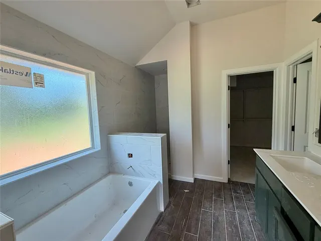 Photo 3 — 1810 Inglenook Drive, Norman, OK 73071