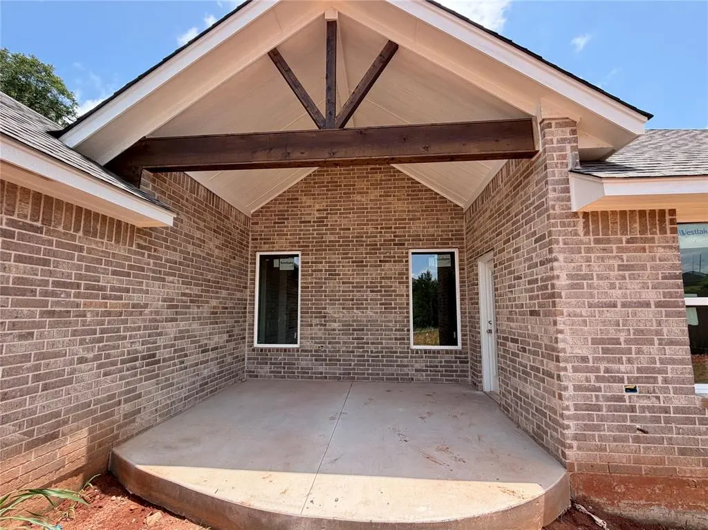 Photo 5 — 1810 Inglenook Drive, Norman, OK 73071