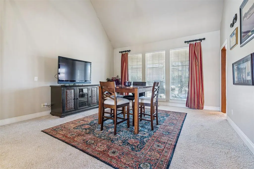 Photo 5 — 1308 Burnham Court, Edmond, OK 73025