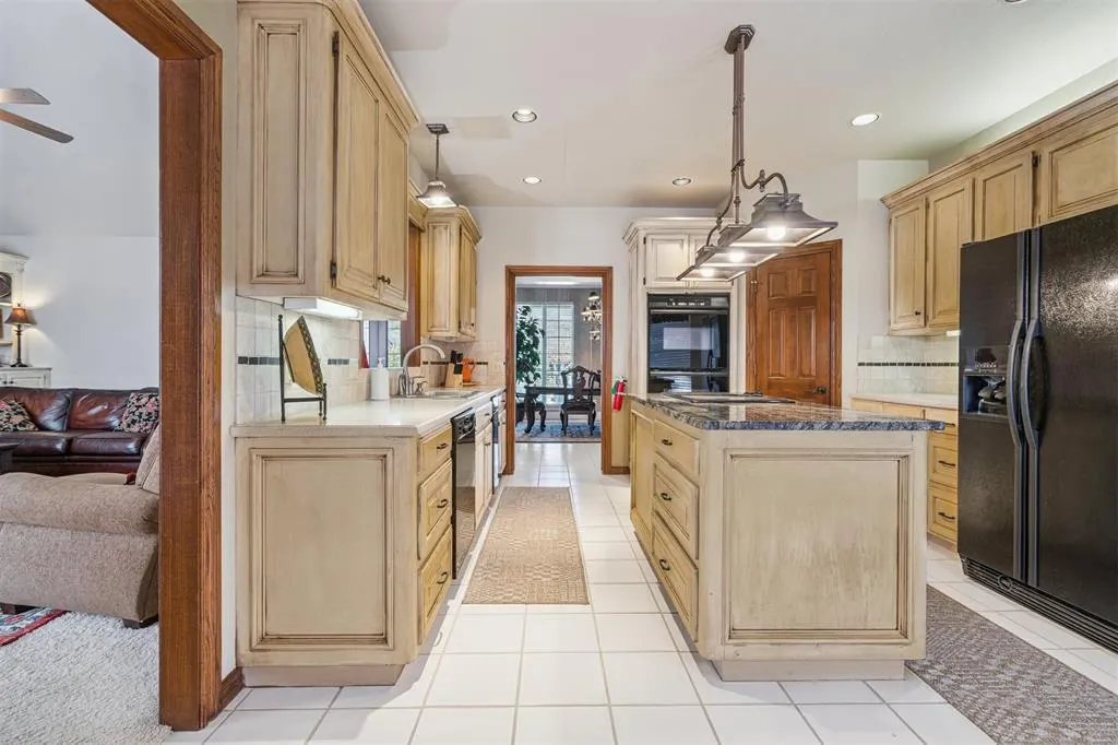 Photo 37 — 1308 Burnham Court, Edmond, OK 73025