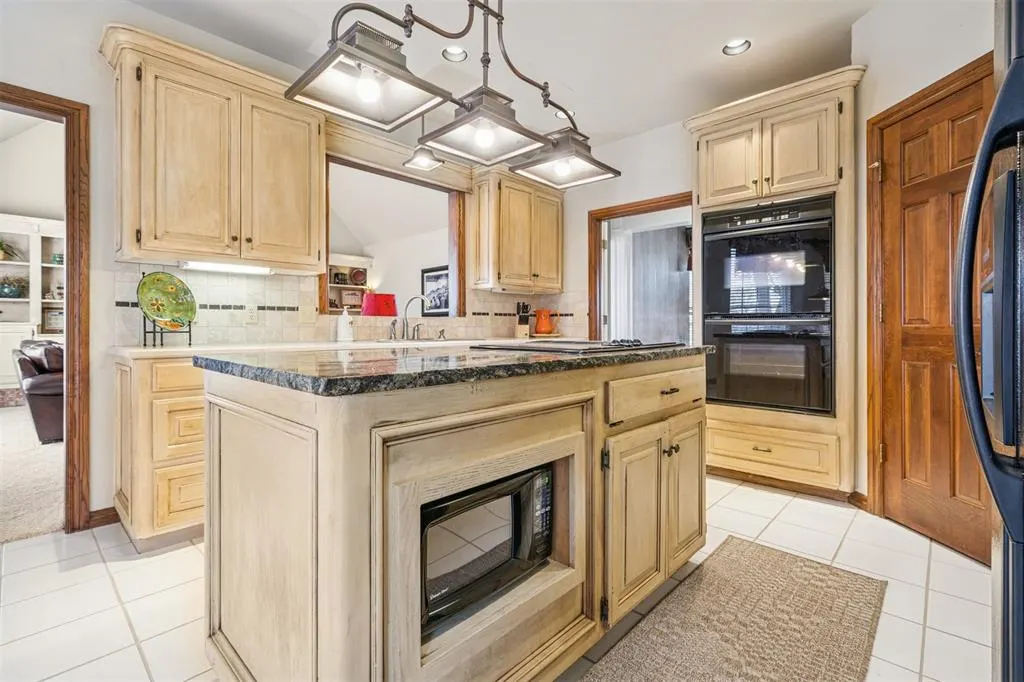 Photo 41 — 1308 Burnham Court, Edmond, OK 73025