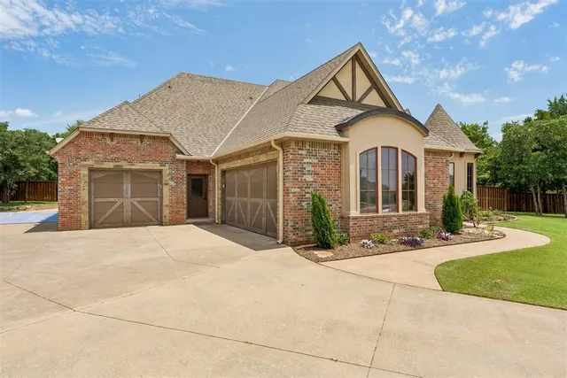 Photo 3 — 2317 Open Trail Drive, Edmond, OK 73034