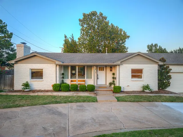 Photo 4 — 6204 N Ross Avenue, Oklahoma City, OK 73112