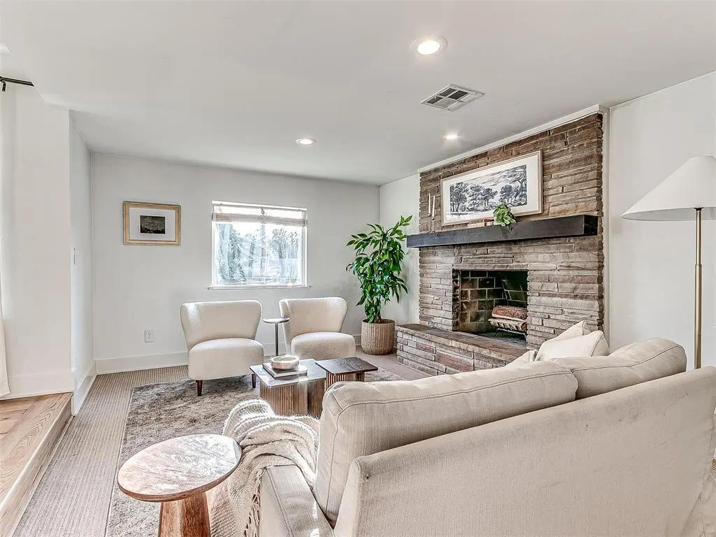 Photo 9 — 6204 N Ross Avenue, Oklahoma City, OK 73112