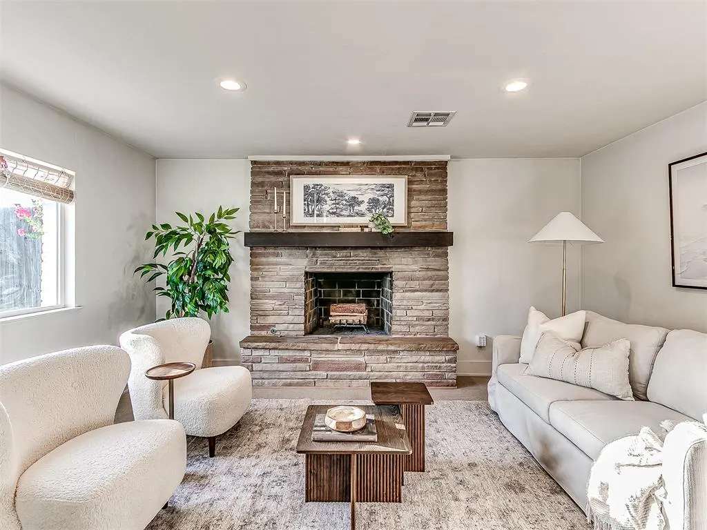 Photo 10 — 6204 N Ross Avenue, Oklahoma City, OK 73112