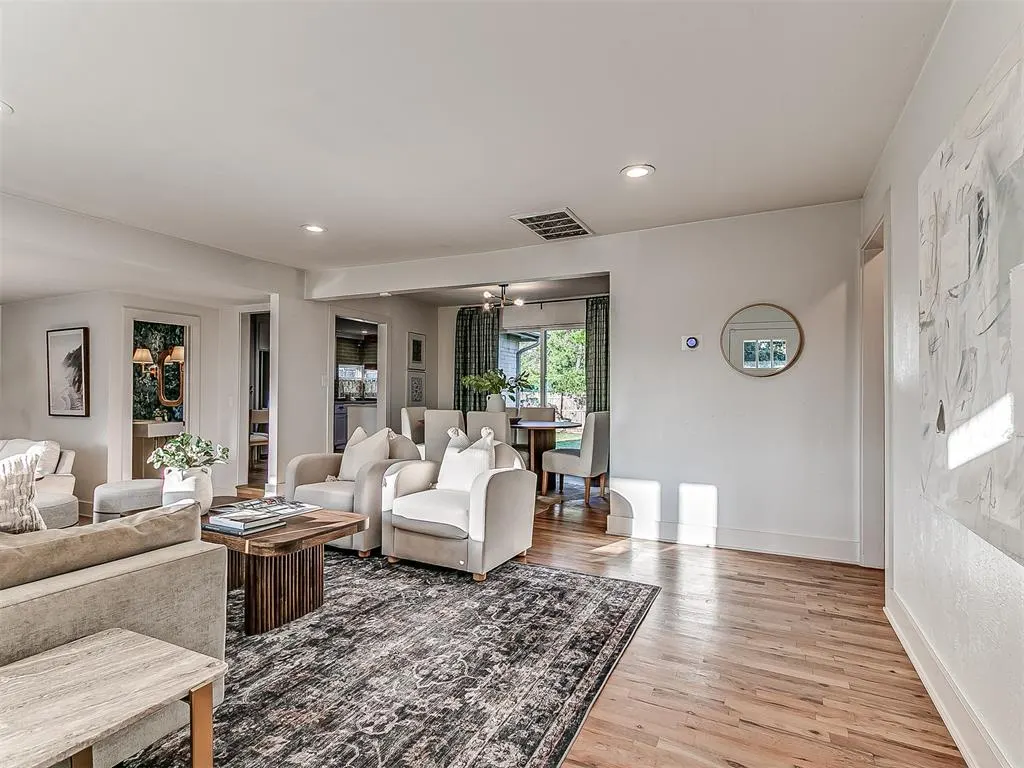 Photo 15 — 6204 N Ross Avenue, Oklahoma City, OK 73112