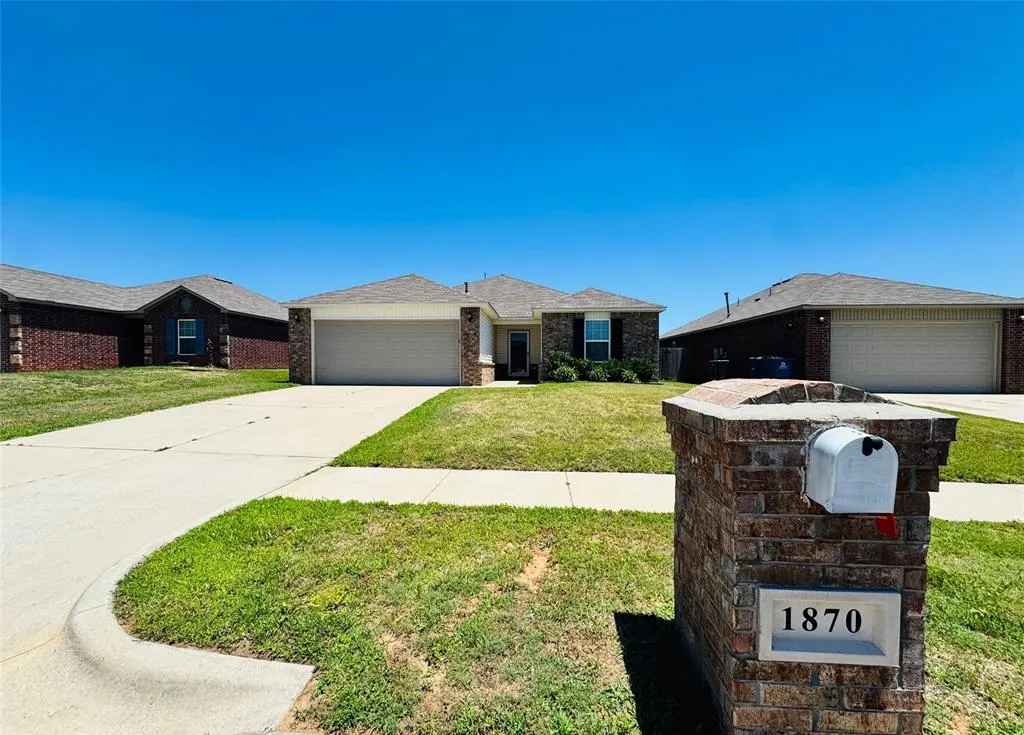 Photo 4 — 1870 Bartlett Drive, Newcastle, OK 73065