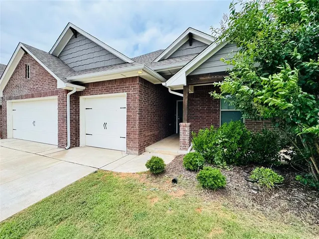 Photo 2 — 5349 Riverrun Court, Arcadia, OK 73007