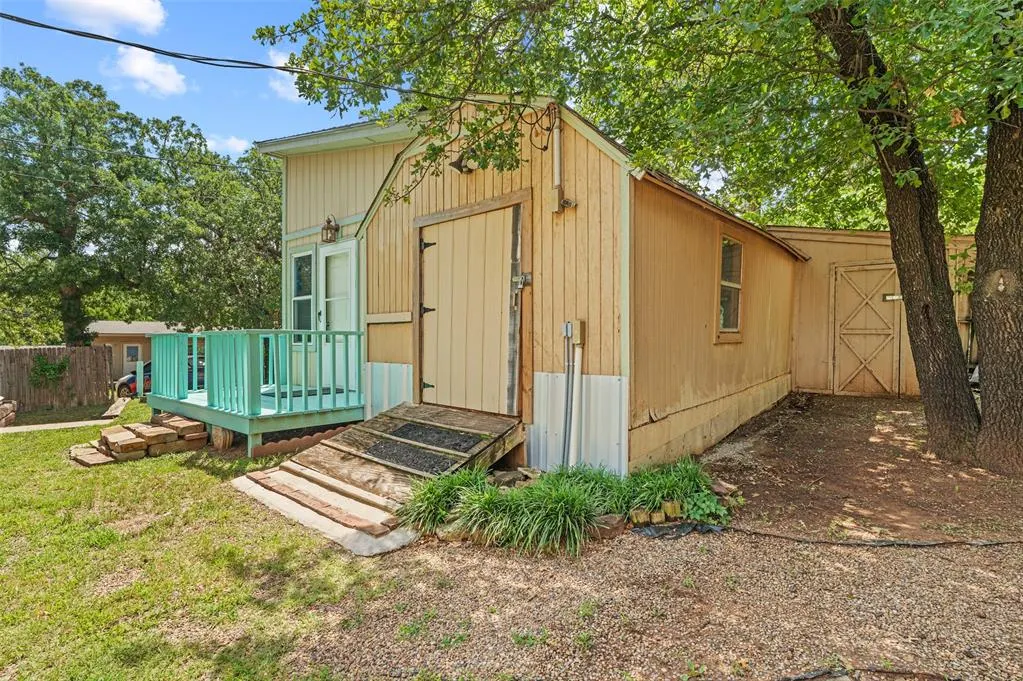 Photo 21 — 21306 E Tenth Street, Hinton, OK 73047