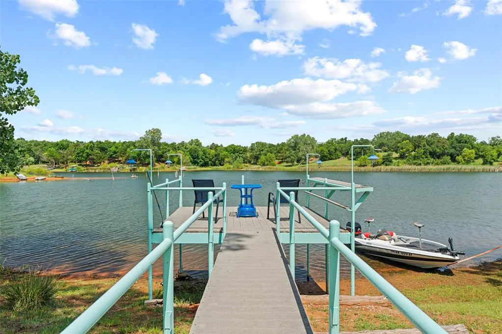 Photo 22 — 21306 E Tenth Street, Hinton, OK 73047