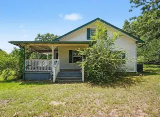 Sold home at 702 W Highland Street