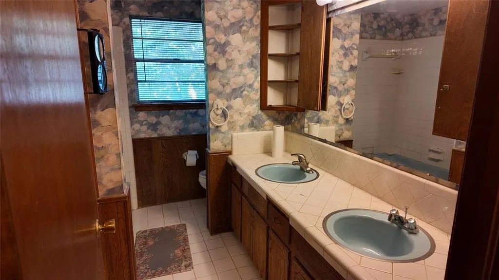Photo 9 — 2713 Hollywood Avenue, Norman, OK 73072