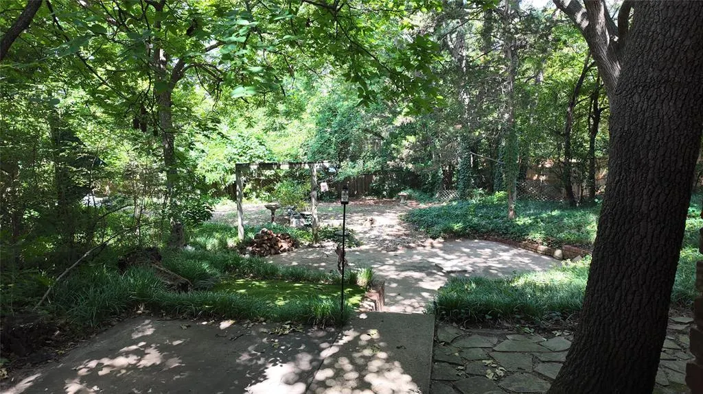 Photo 11 — 2713 Hollywood Avenue, Norman, OK 73072